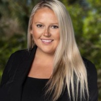 Faculty Member Emily Hinds